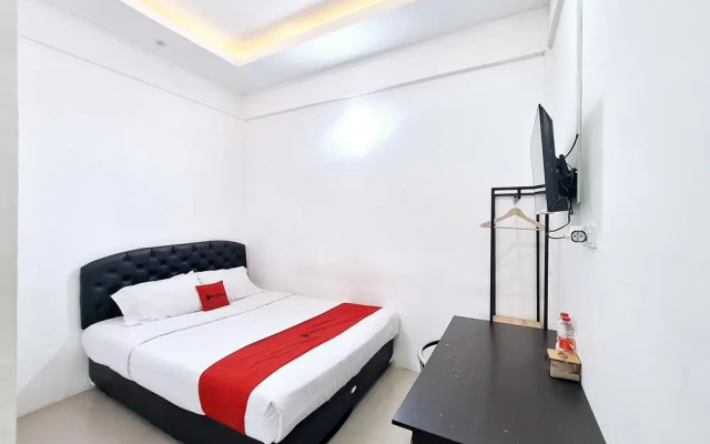 RedDoorz near Stasiun Kediri