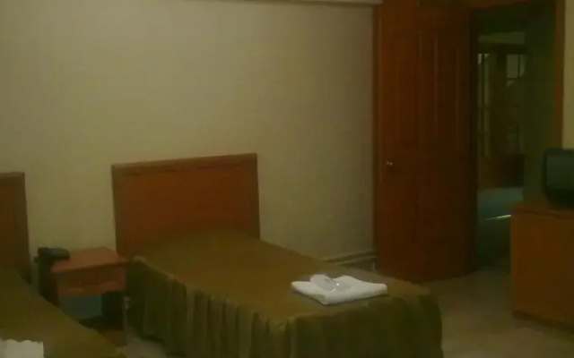 Kral Hotel
