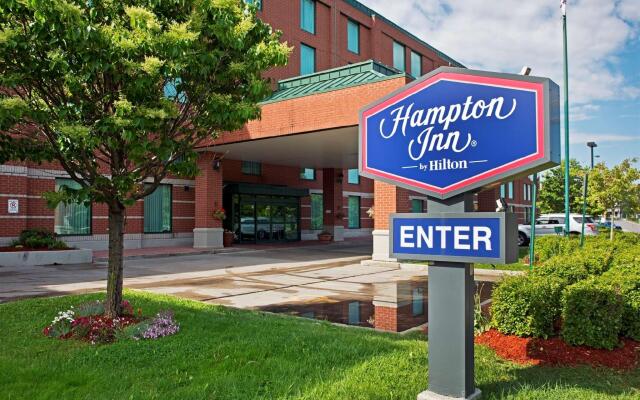 Отель Hampton Inn by Hilton Ottawa Канада, Оттава - отзывы, цены и фото номеров - забронировать отель Hampton Inn by Hilton Ottawa онлайн вид на фасад