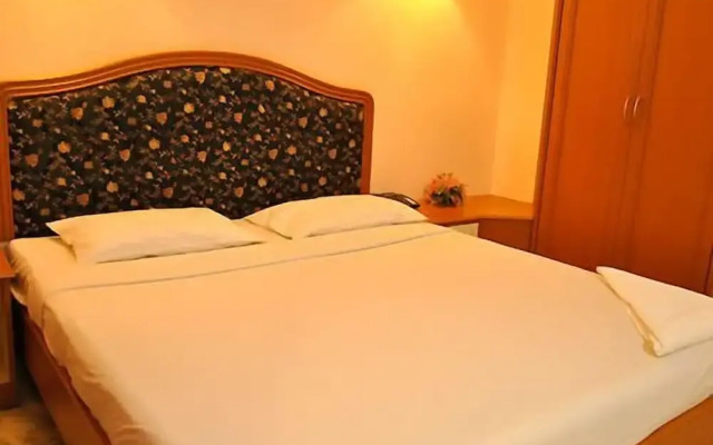 Hotel Atchaya