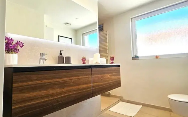 Comfort 2BR flat with terrace&parking