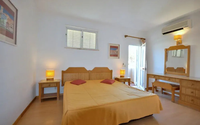Stylish and Well-equipped, Private Pool, Close to Amenities, Free AC & Wifi