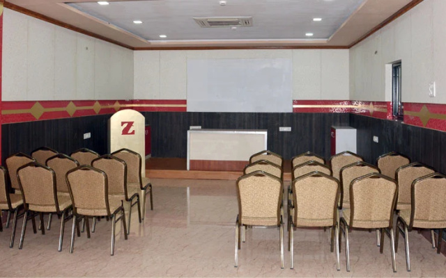 Hotel Z Square