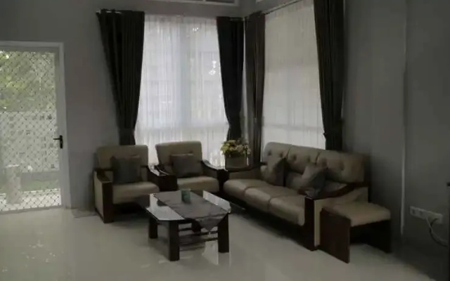 AlasDjati Guest House