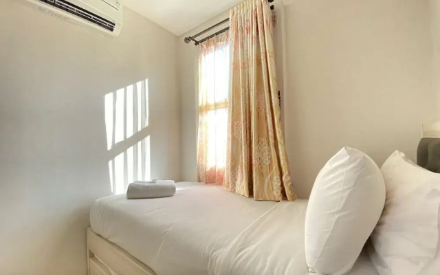 Cozy And Serene 2Br Apartment At Parahyangan Residence