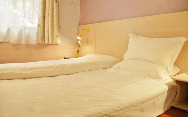 Wenxing Hotel Chain (Guangzhou Huajing)