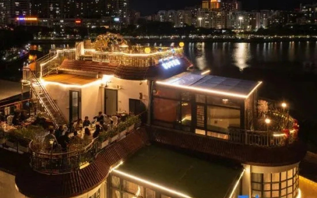 Xiangheping Lakeview Homestay( Seven-Star Crag Yanqian Village, Zhaoqing )