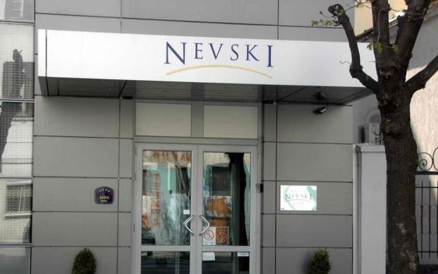 Отель NEVSKI Белград вид на фасад