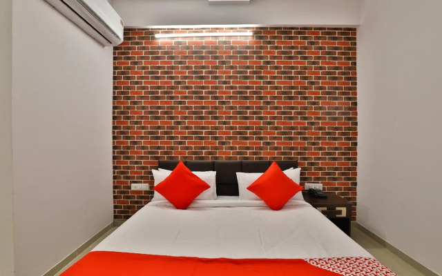 Hotel Blue Heaven & Banquet By OYO Rooms