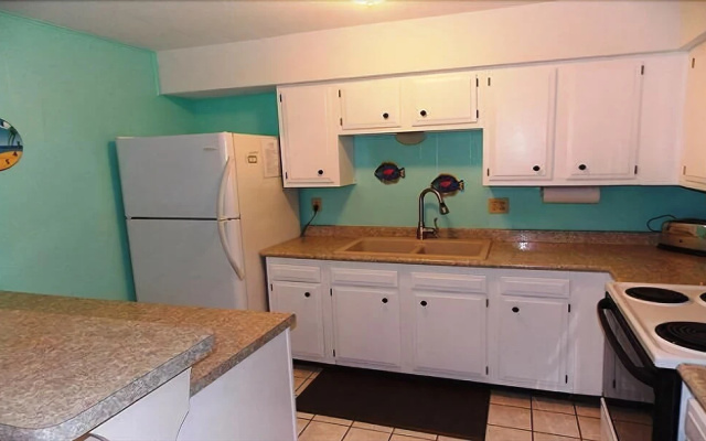Mustang Isle 2 Bedroom Condo by RedAwning