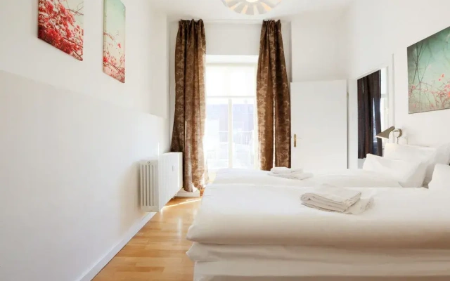Amaroo Apartments BB 40