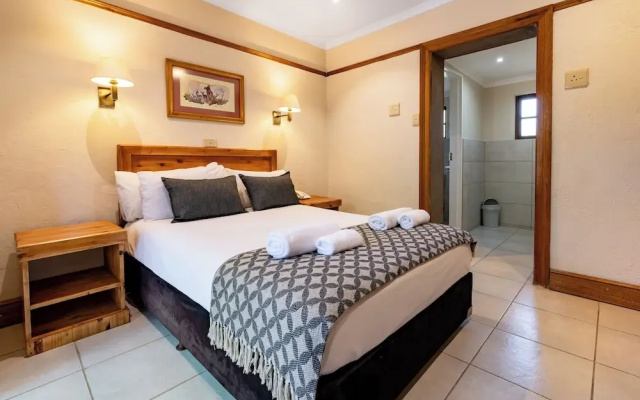 Hotel Numbi and Garden Suites