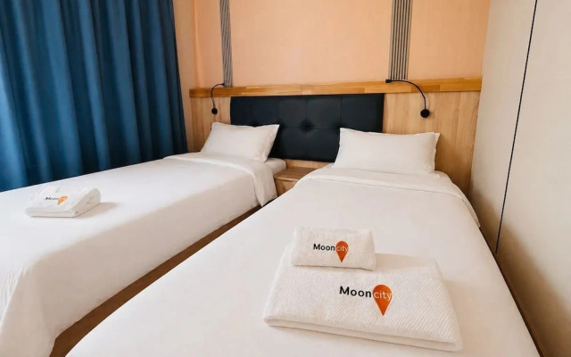 Mooncity Hotel & Boardinghouse