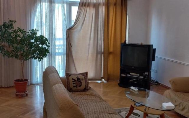 New Nefchilar avenue 9. 2 bedrooms.