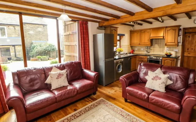 Midfeather Cottage