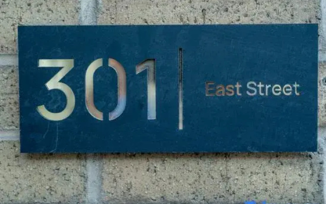 Spacious Executive 1-Bed near Elephant & Castle