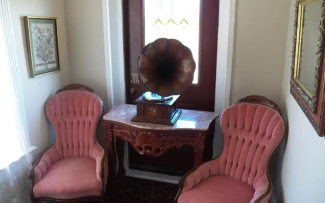 Grand Victorian Inn