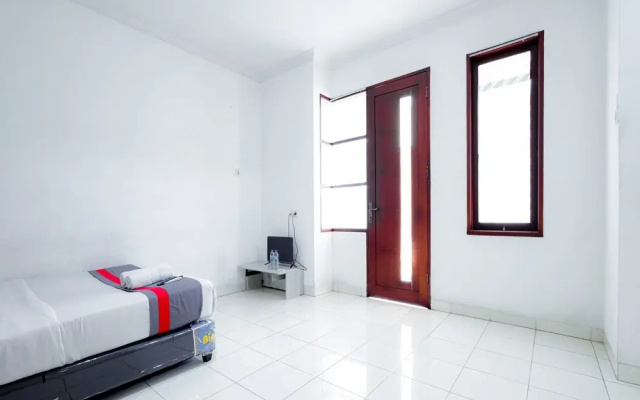 J&B Rooms Tomang Jakarta Mitra RedDoorz
