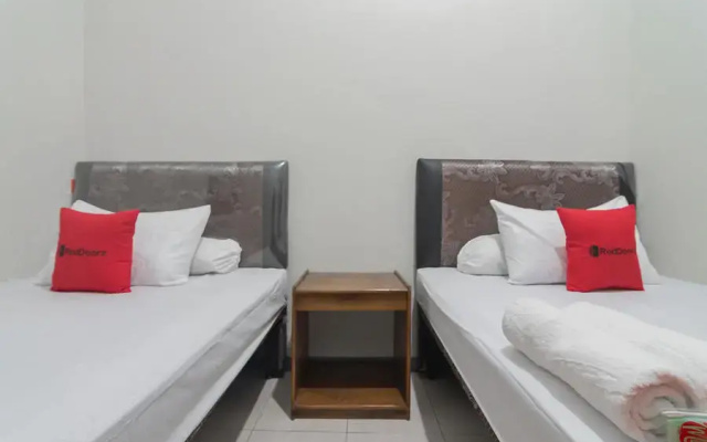 RedDoorz Syariah near Jalan Jakarta Samarinda