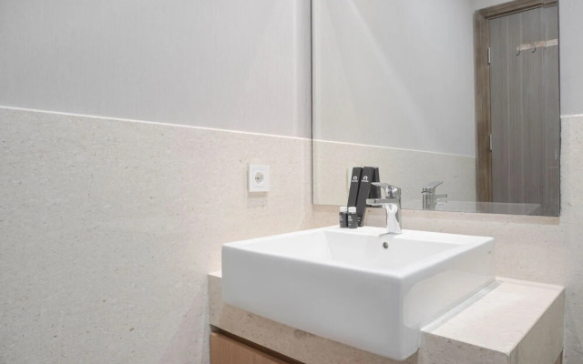 Exclusive 1Br Apartment With Study Room At Southgate Residence