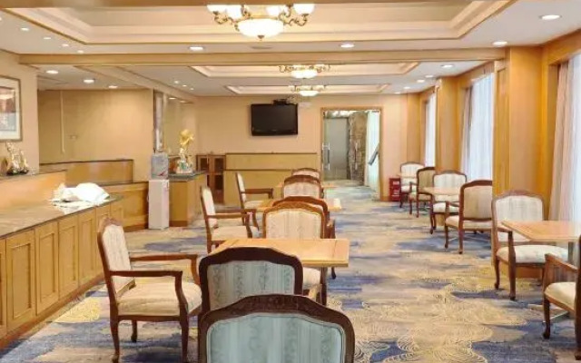 Gladden Hotel (Fenggang Town)