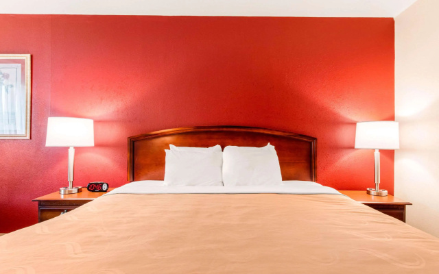 Quality Inn Pelham I-65 exit 246