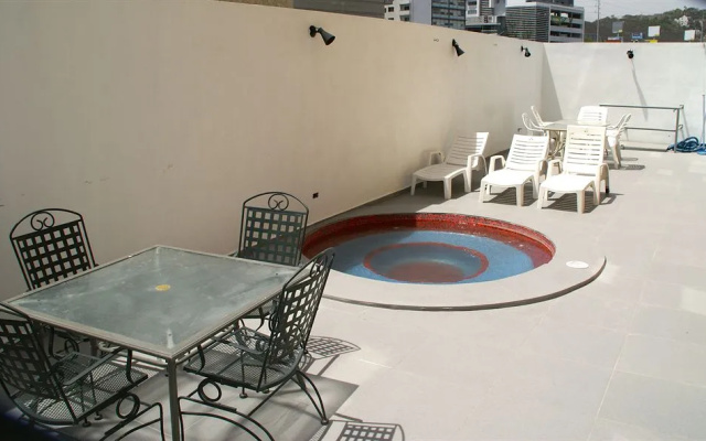 Hotel Dioh De Larga Estancia En Monterrey