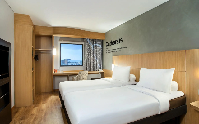 ibis Pontianak City Center