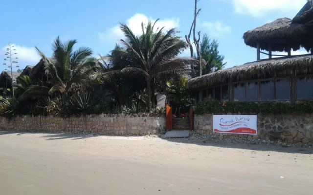 Cuna Luna Hosteria