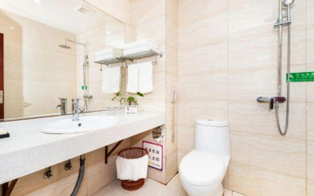 Pucheng Jinghai Hyatt Hotel