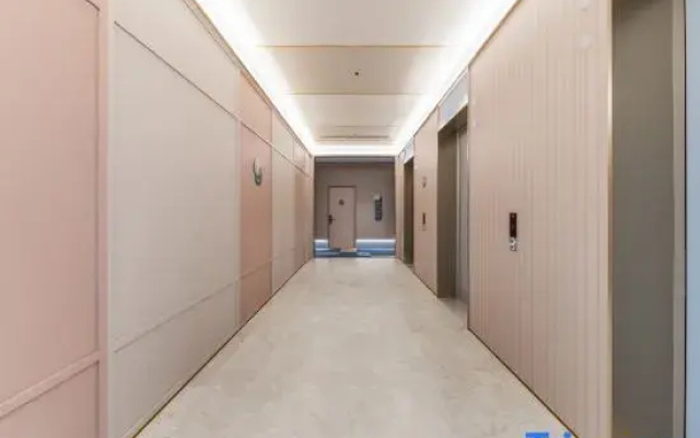 HanTing Hotel (Shenzhen Guanlan Huawei Jiulong Mountain)