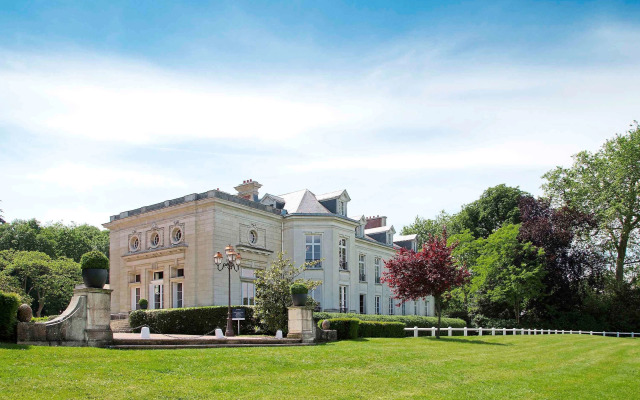 Demeures de campagne Domaine de Maffliers – Novotel
