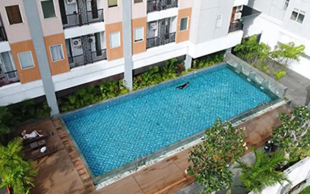 Ravanza Room at Apartemen Student Castle