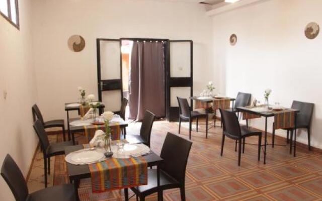 Ouaka Hotel in Ouagadougou, Burkina Faso from 57$, photos, reviews - zenhotels.com meals