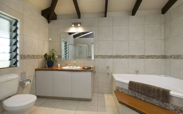 Hillcrest Mountain View Retreat