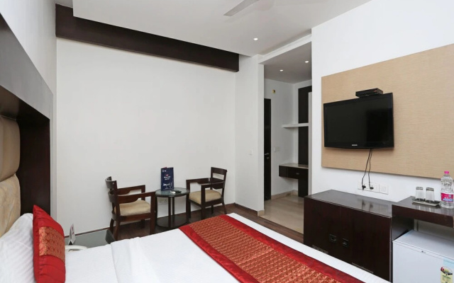 OYO 8898 City Hotels