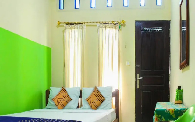 SPOT ON 91227 Al Bayt Syariah Guest House