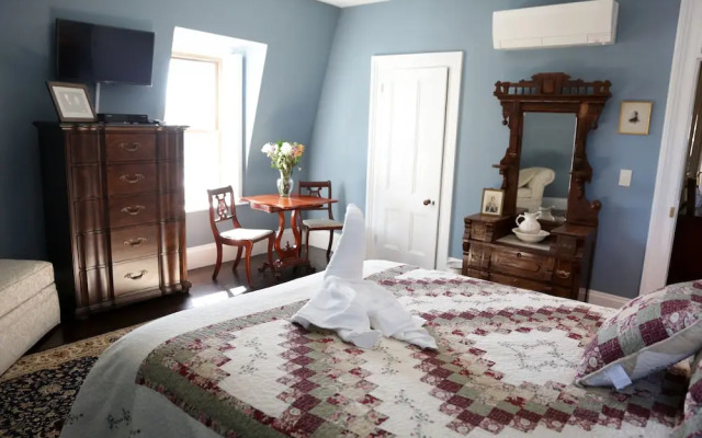 Brinckerhoff Inn