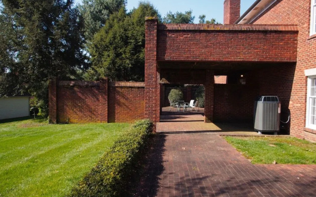 The Clark House Inn