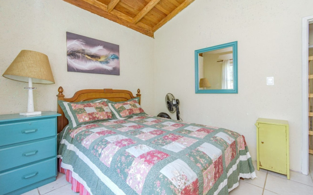 Casa em Condom nio com Piscina e rea Gourmet