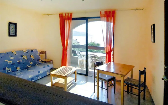 Tiuccia Beachside Apartment for 6