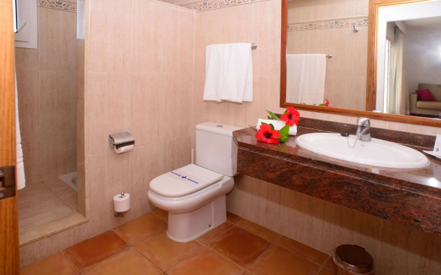 Cala Llenya Resort Ibiza - Hotel