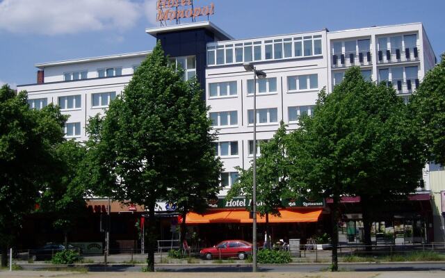 Отель Cityhotel Monopol вид на фасад