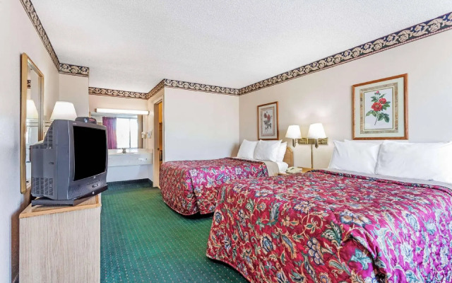 Days Inn by Wyndham McDonough
