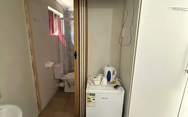 Sleep Easy Guest House