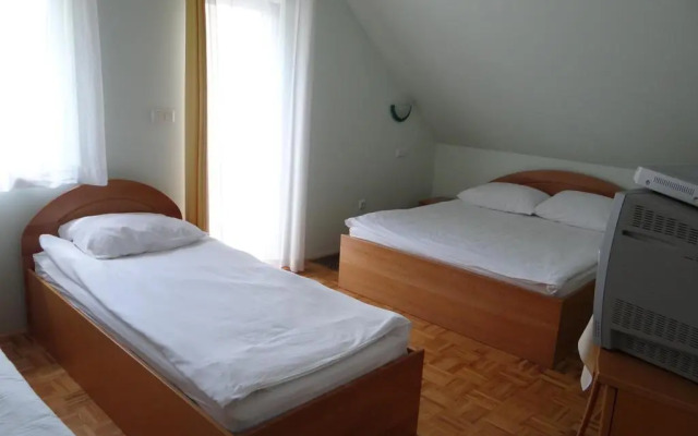 Rooms Hochkraut