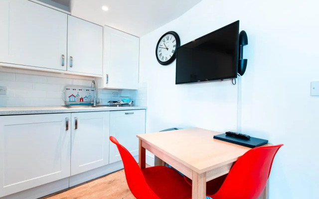 72a High Street (Adults Only)