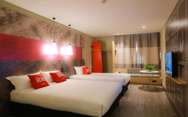 ibis Qingdao Hi-Tech Zone Hotel