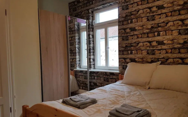 United - Hostel