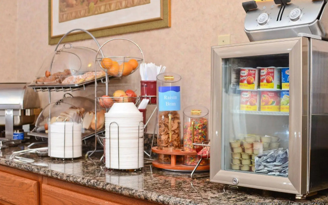 Best Western Riverside Inn